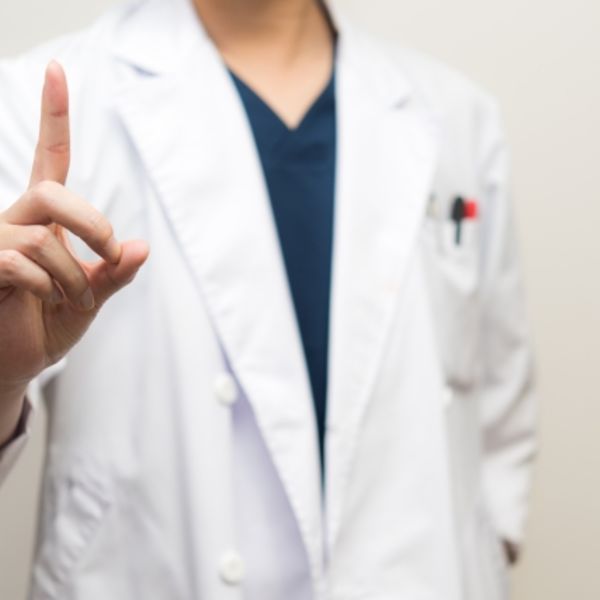 ひたちなか市の当院はほくろ除去を行っている形成外科です